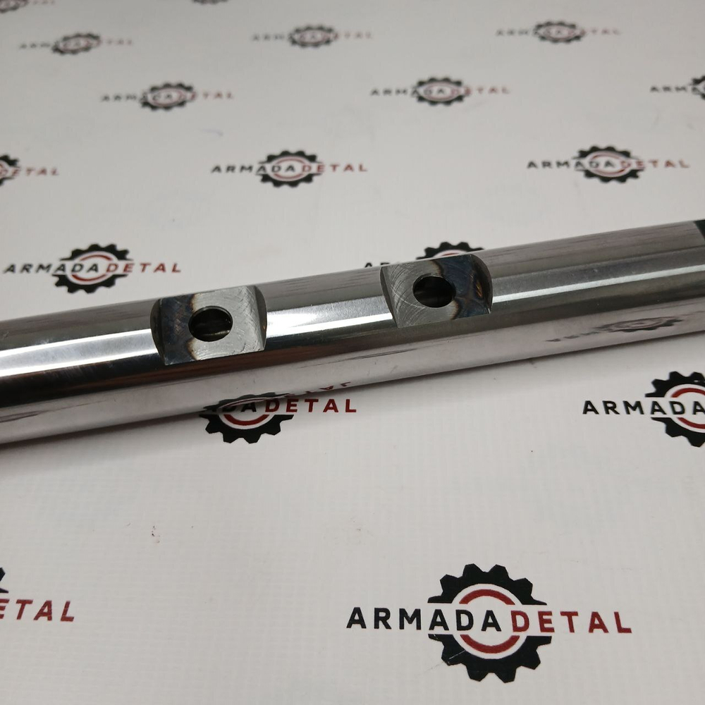 Вал рокеров в скобках (Ось коромысел) | 320/03617, 320/03721 | JCB