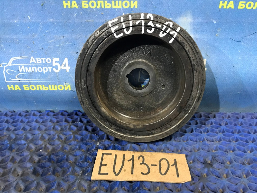 Шкив коленвала NISSAN BLUEBIRD 1993