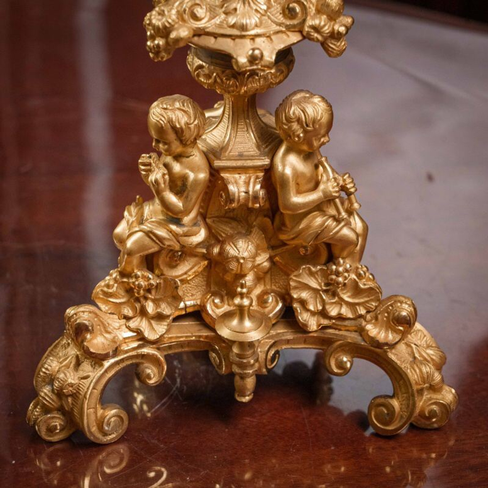 Пара бронзовых канделябров на 4 свечи