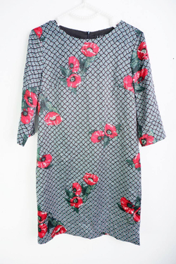 Платье Incity прямого кроя, визуально 44 размер