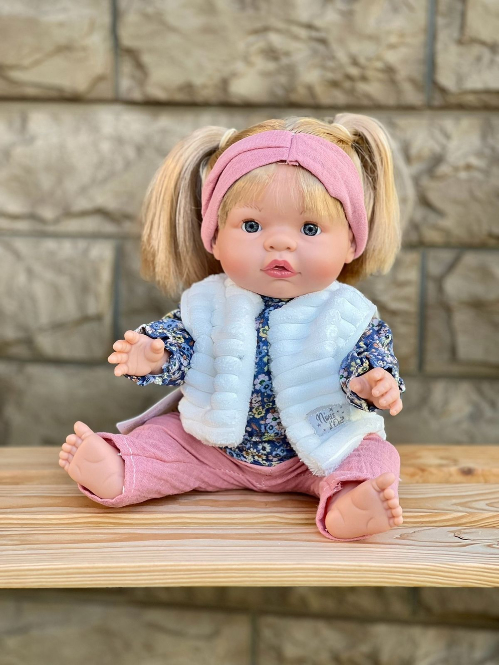 Кукла Nines виниловая 37см JOY в пакете (3050K)