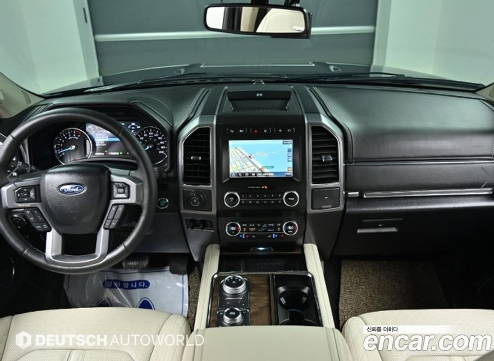 Ford Expedition Platinum 4WD (10.2021)