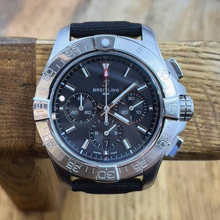 Часы Breitling