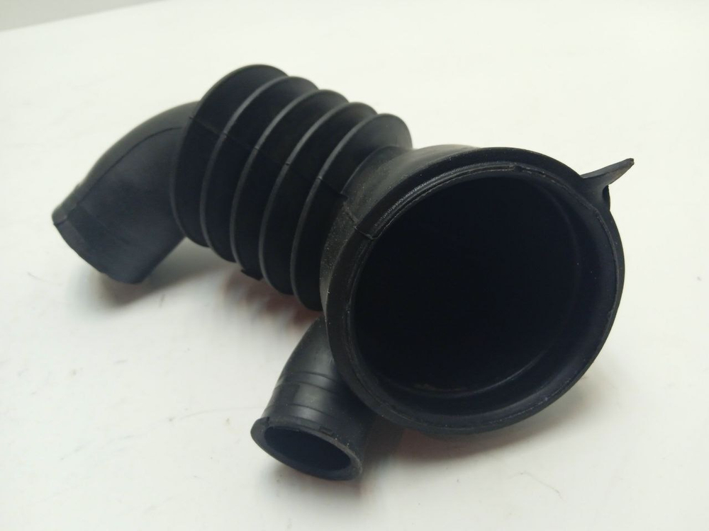 F1058ND кт5 Сливной патрубок для стиральной машины LG 4738ER2007A б/у