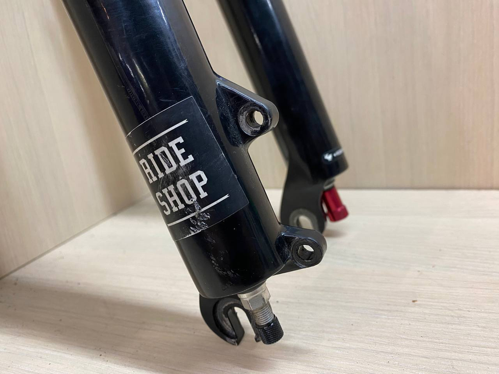 Вилка для велосипеда Rock Shox Reba Team 26