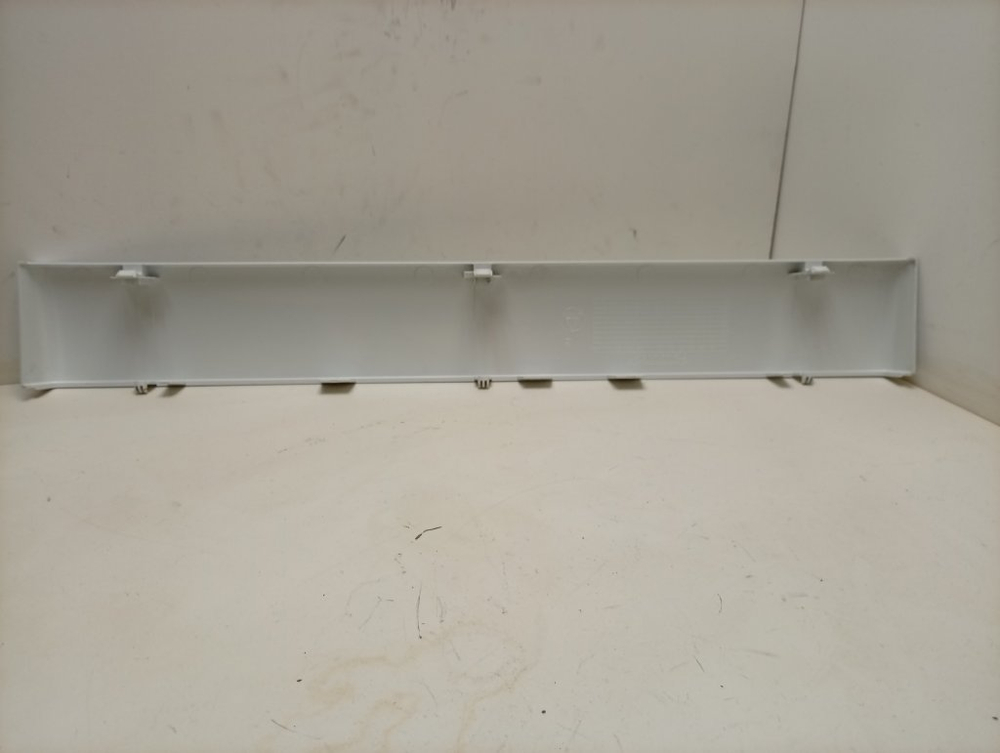WMUF5050 кт42 Нижняя декоративная панель стиральной машины Hotpoint-Ariston 250006334 б/у