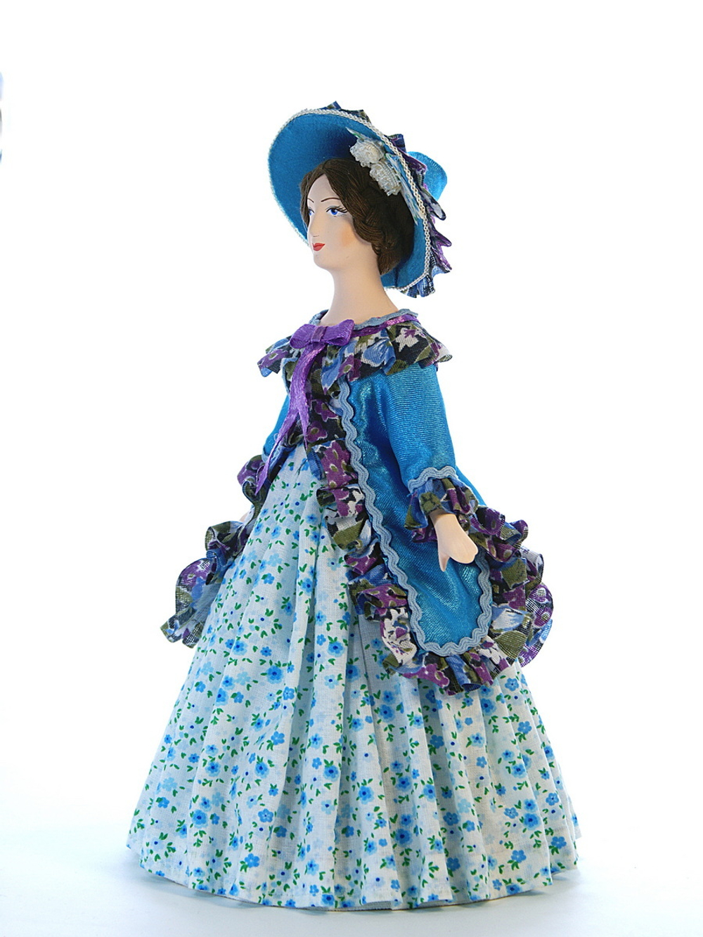 Кукла коллекционная Дама в светском костюме.