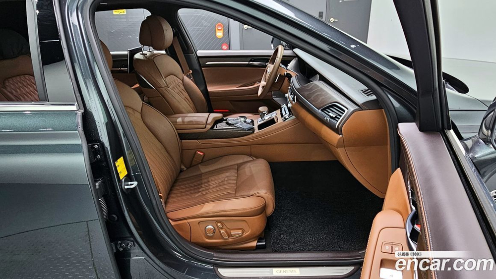 Genesis G90 3.8 AWD (05.2020)