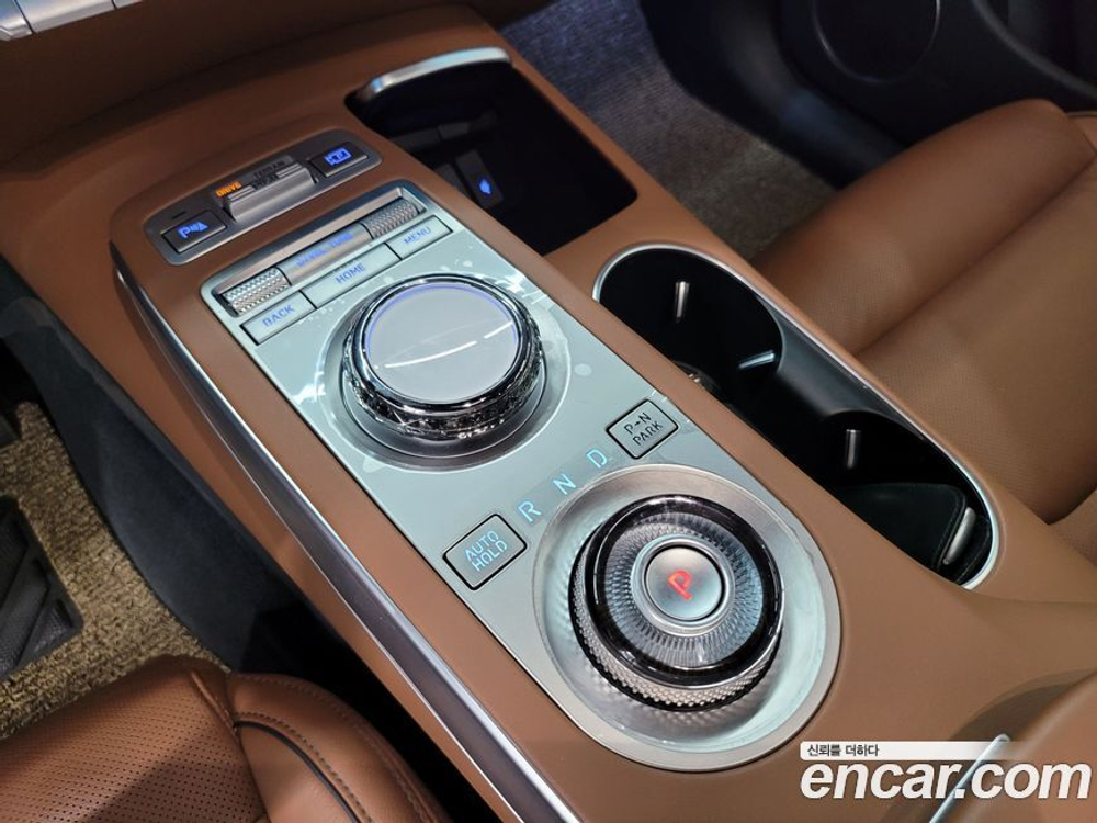 Genesis GV70 2.5T Бензин AWD (12.2021)