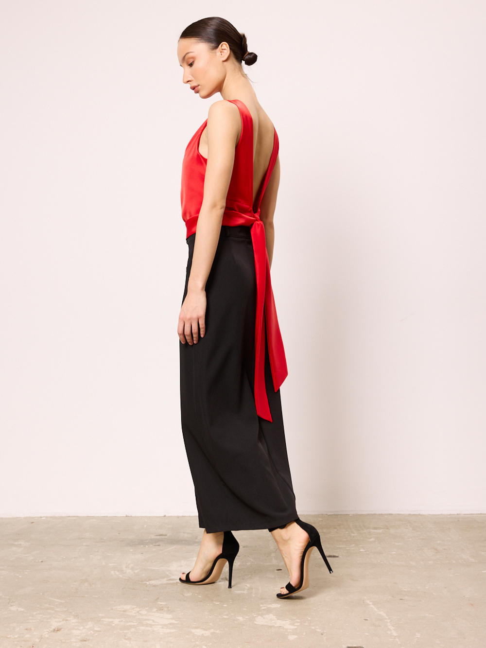 Топ блуза вечерний атласный с открытой спиной