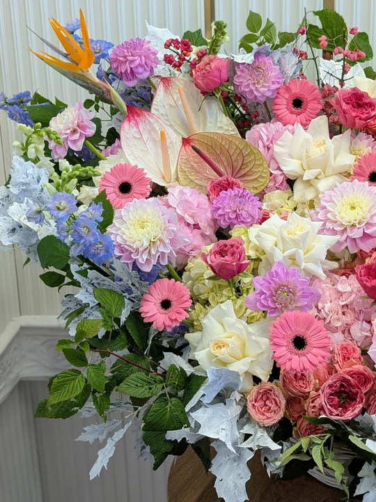 Композиция в корзине rich colors day