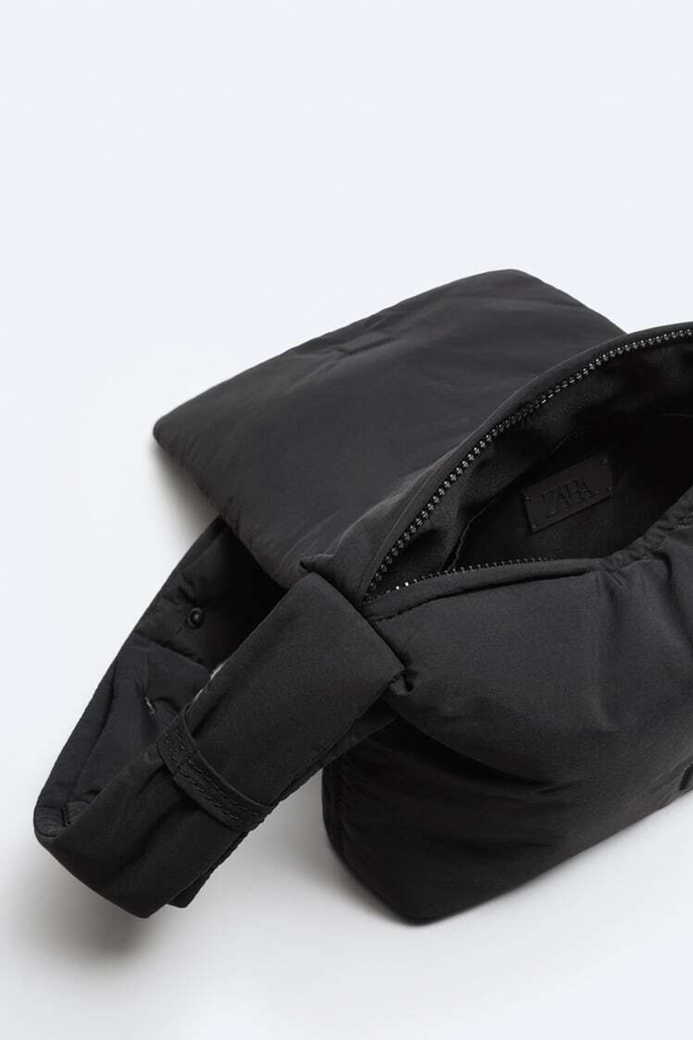 ZARA СУМКА ИЗ НЕЙЛОНА С КЛАПАНОМ, ЧЕРНЫЙ