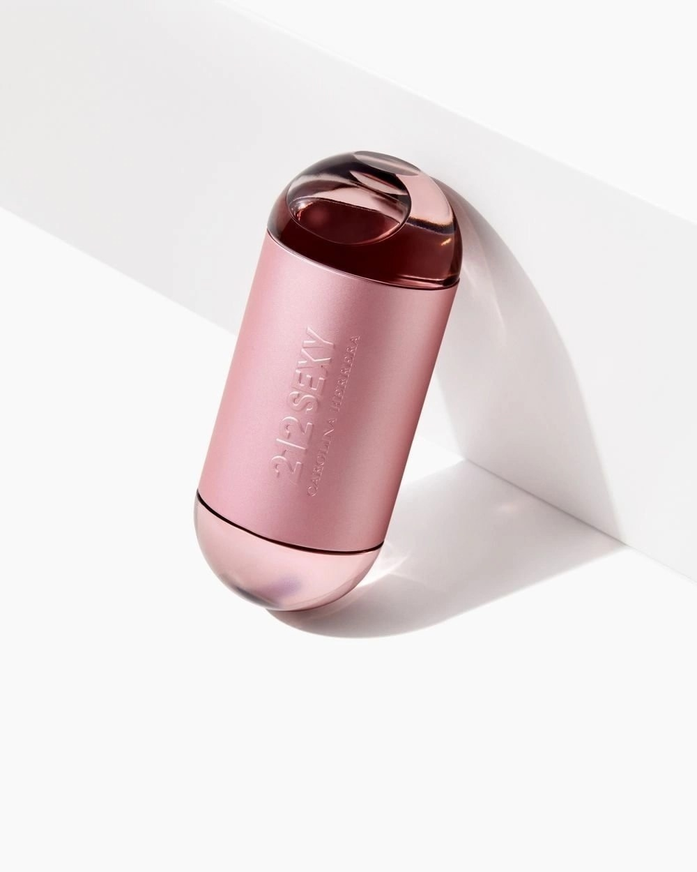 Carolina Herrera 212 Sexy 100 ml (Коробка парфюма без слюды, парфюм новый, распаковка для фото)