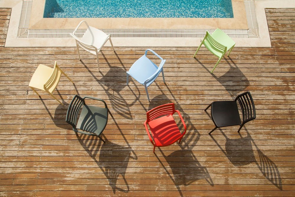Кресло пластиковое LOUISE-XL Armchair