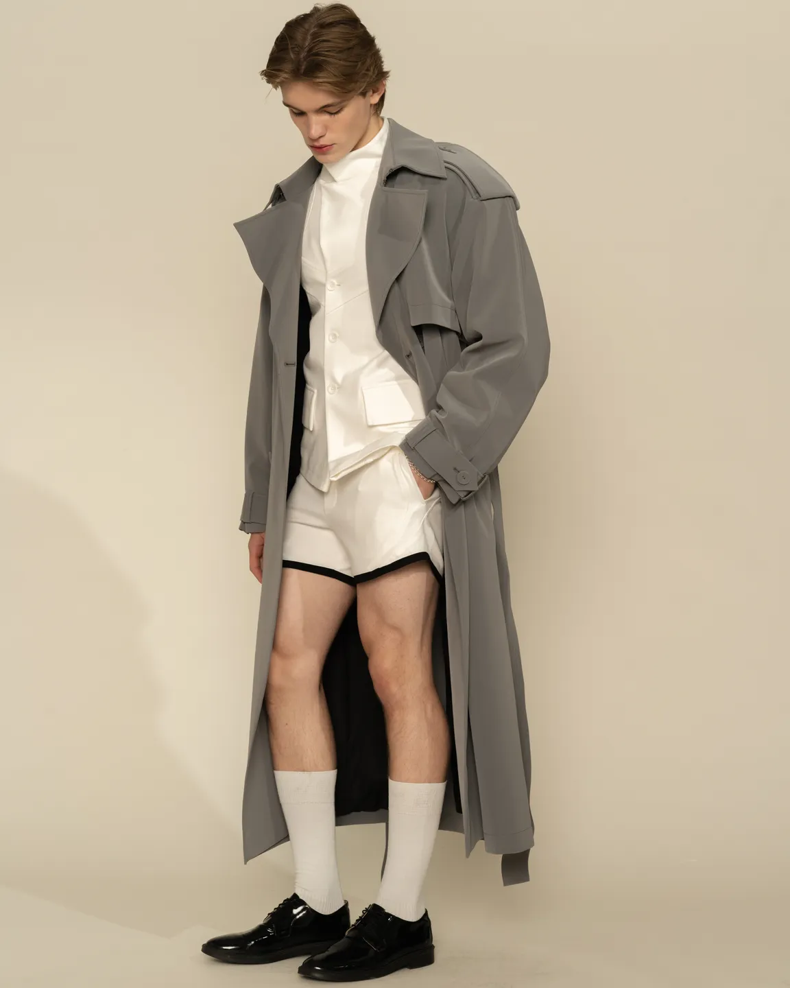 Серый тренч 