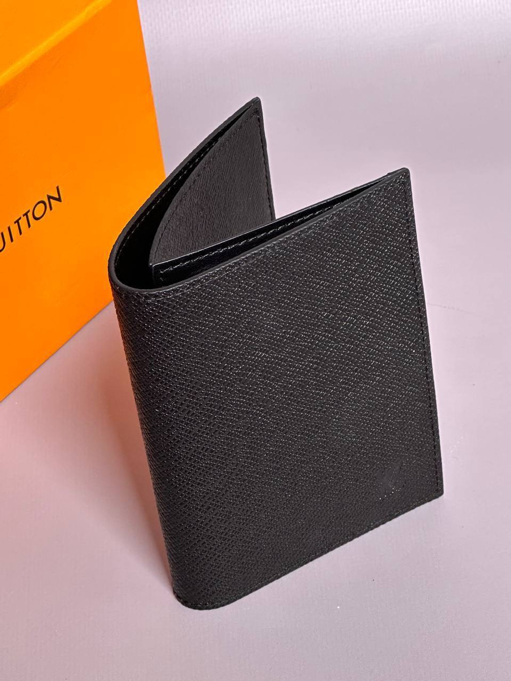 Обложка на паспорт Louis Vuitton