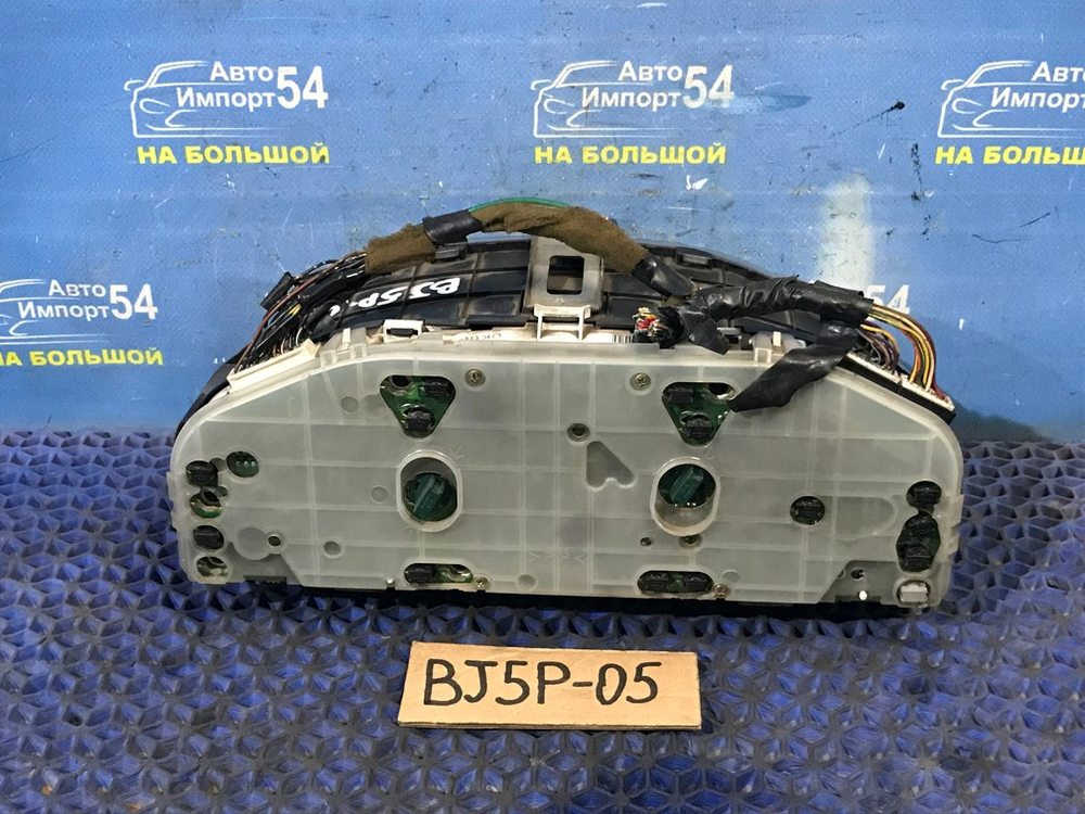 Щиток приборов MAZDA FAMILIA 2000