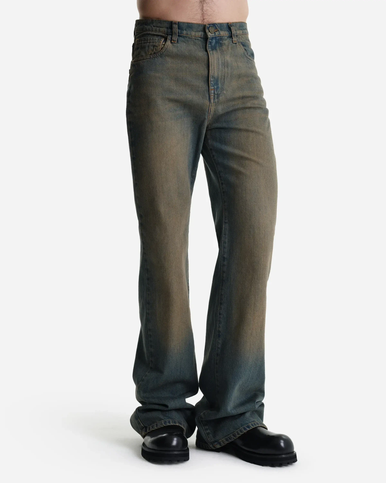 Джинсы bootcut с эффектом ржавчины