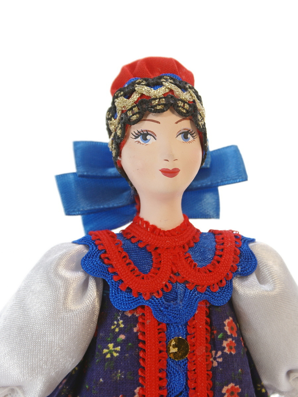 Кукла коллекционная женщина в русском костюме с тремя бантами