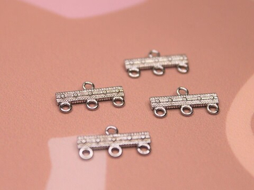 Коннектор с тремя креплениями 16х8 мм