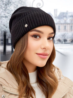 Шапка FABI удлиненная одинарная c отворотом с содержанием 
шерсти енота и ангоры