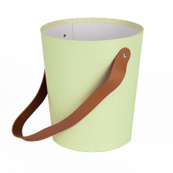 Коробка КОНУС с кожаной ручкой 15*17