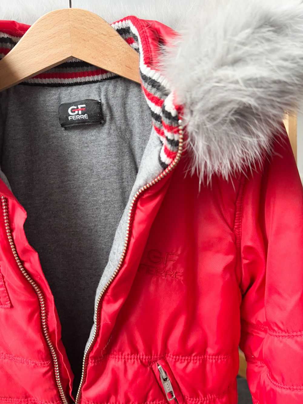 Зимняя куртка GF Ferre, 104