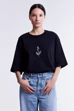 Футболка Гербарий Ландыш Черная