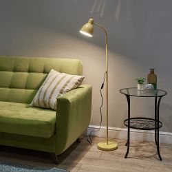 UML-T701 E27 YELLOW Торшер напольный под лампу Е27. 60W. с регулировкой наклона. Механический выключатель. Желтый. ТМ Uniel