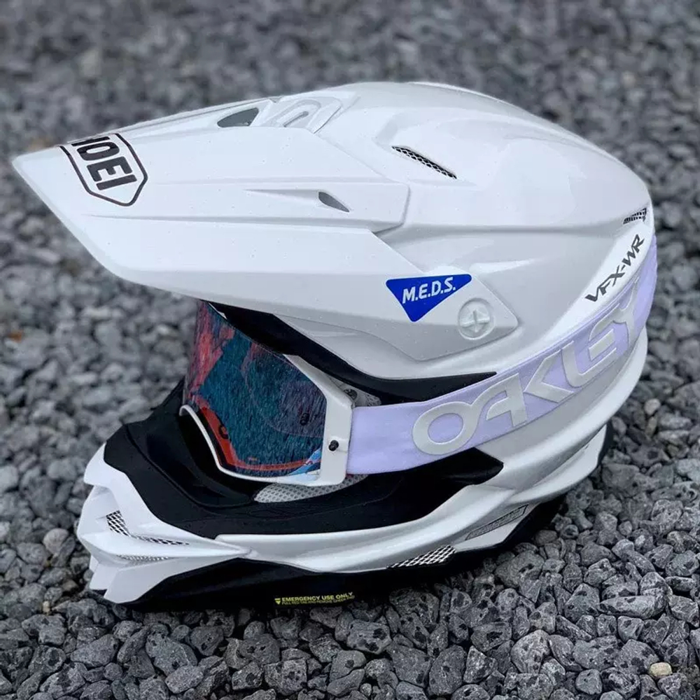 SHOEI VFX-WR White