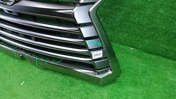 Решетка радиатора Lexus LX 3 (2015-2023)