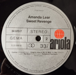 Винтажная виниловая пластинка LP Amanda Lear Sweet Revenge (Germany 1978) (Poster) (Club Edition)