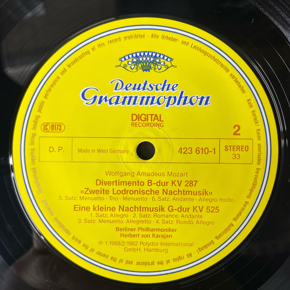 Винтажная виниловая пластинка В. А. Моцарт Mozart, Герберт фон Караян Herbert Von Karajan, Divertimento KV 287, Eine Kleine Nachtmusik KV 525 (Germany 1988)