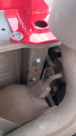 Распорка задняя в бампер Suzuki Swift 5 (ZC33S)