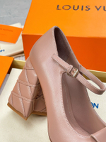 Louis Vuitton Shake Pump