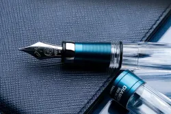 Перьевая ручка TWSBI Diamond 580 AL R Темно-синего цвета спером EF (M7447920) 5