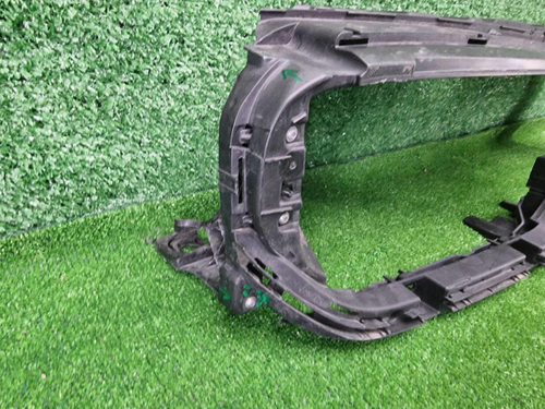 Воздуховод радиатора BMW M5 F90 (2020-2024)