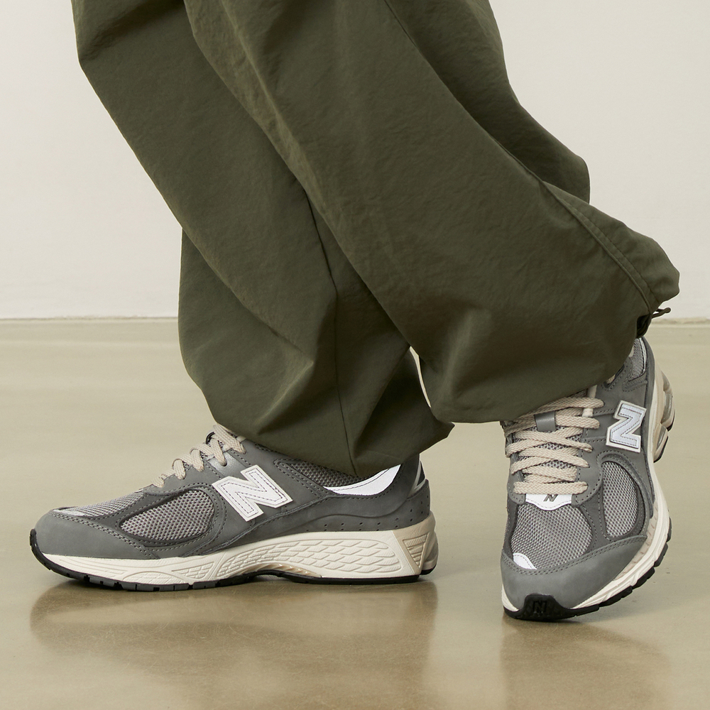 Кроссовки New Balance Nb 2002R