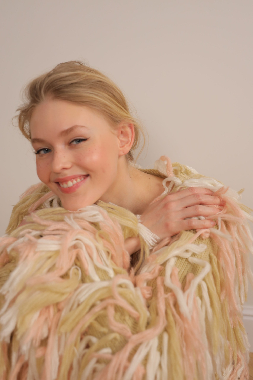 Накидка розовая