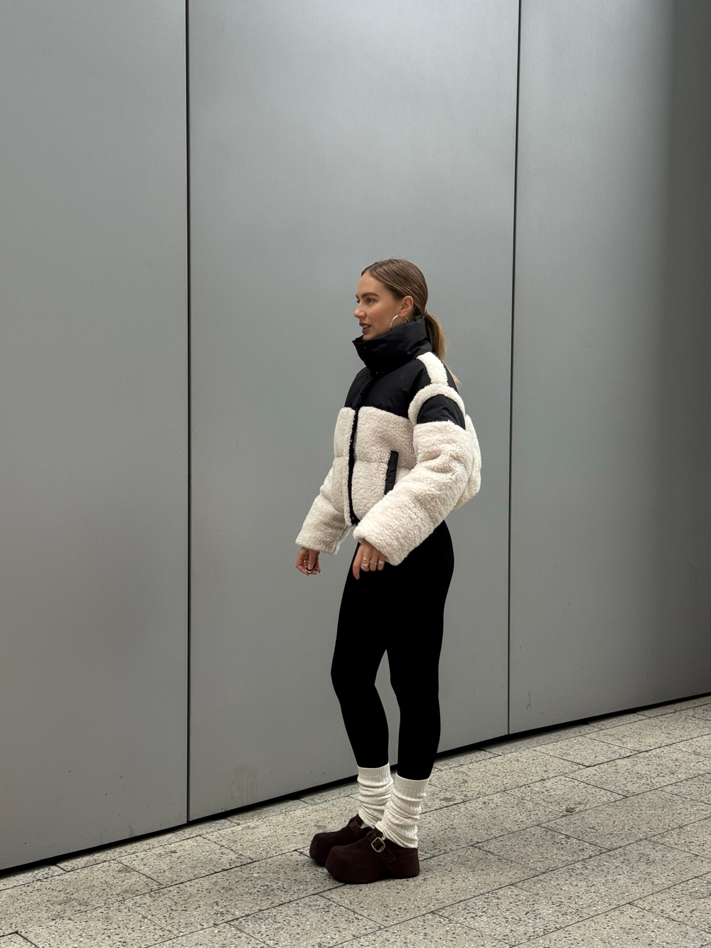 Пуховик North молочный