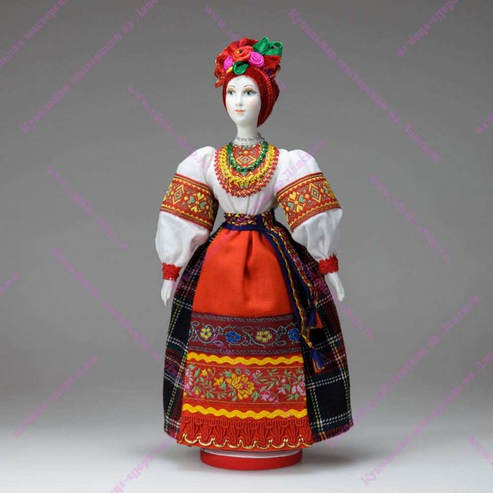 Сувенирная кукла в южно-русском костюме в переднике