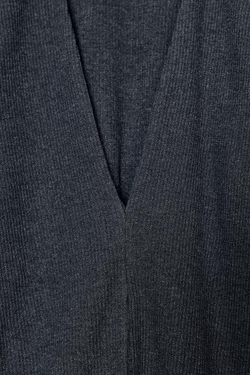 ZARA ТОП В РУБЧИК С V-ОБРАЗНЫМ ВЫРЕЗОМ, УГОЛЬНЫЙ