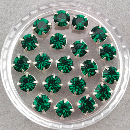Шатоны Preciosa MAXIMA в оправах, Emerald/Silver