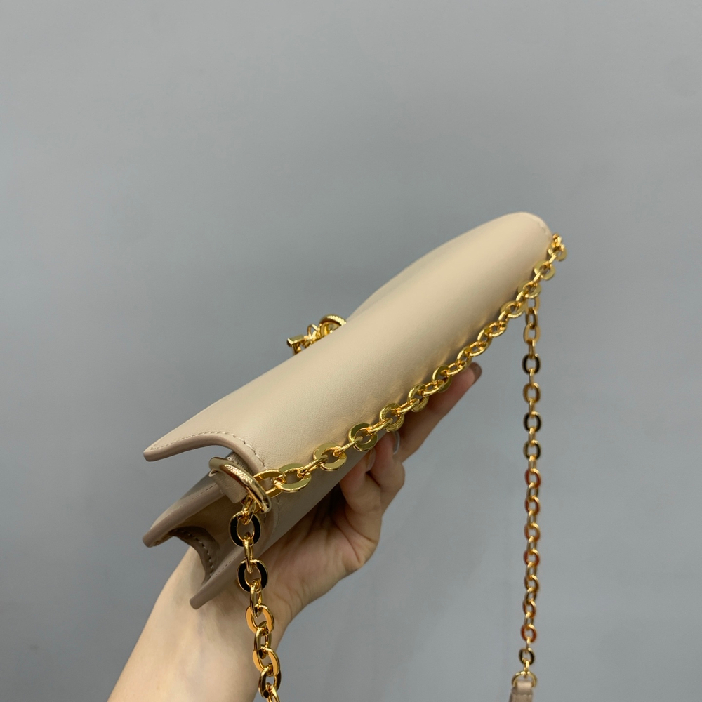 Louis Vuitton Wallet On Chain LV Bloom