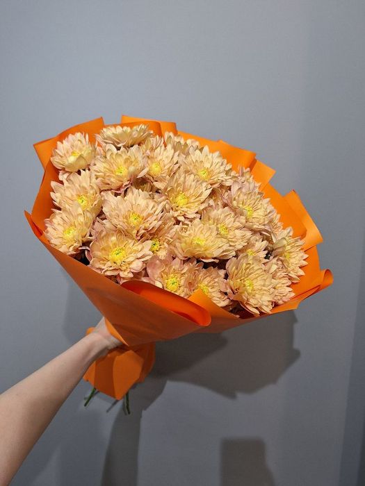 Букет из кустовой хризантемы Балтика Сальмон (9шт)
