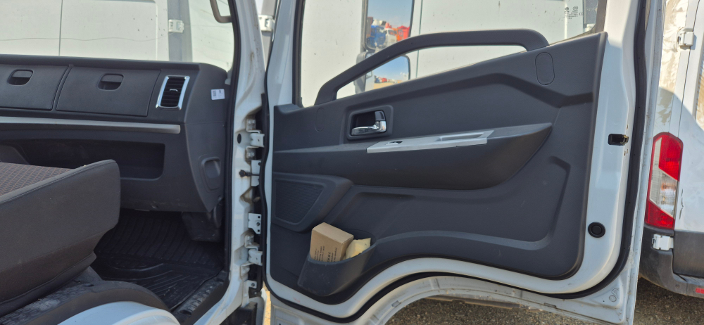 DongFeng C120 Бортовой (Евроборт) 47254C (Евроборт, дизельный, 3,8 л., 166 л.с., МТ)