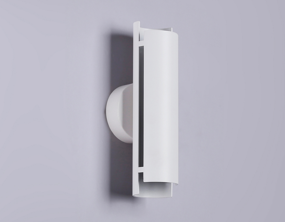 Светильник светодиодный настенный TN71331 WH белый LED 4W 4200K 230*60*100