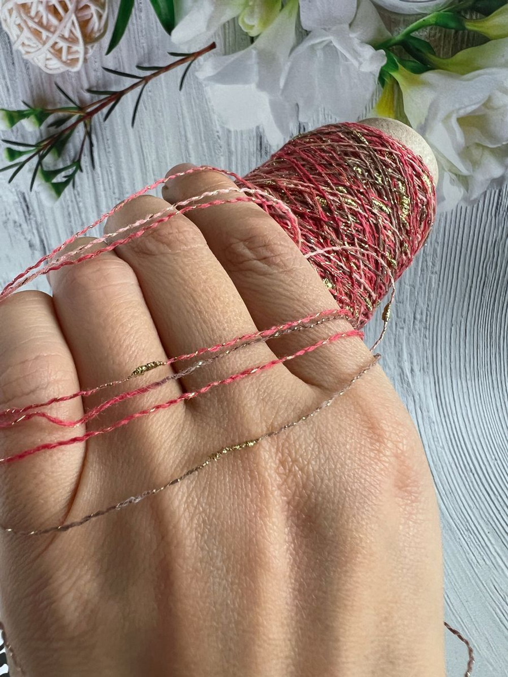 пряжа для вязания FantasiaDecor с шишечками шишибрики