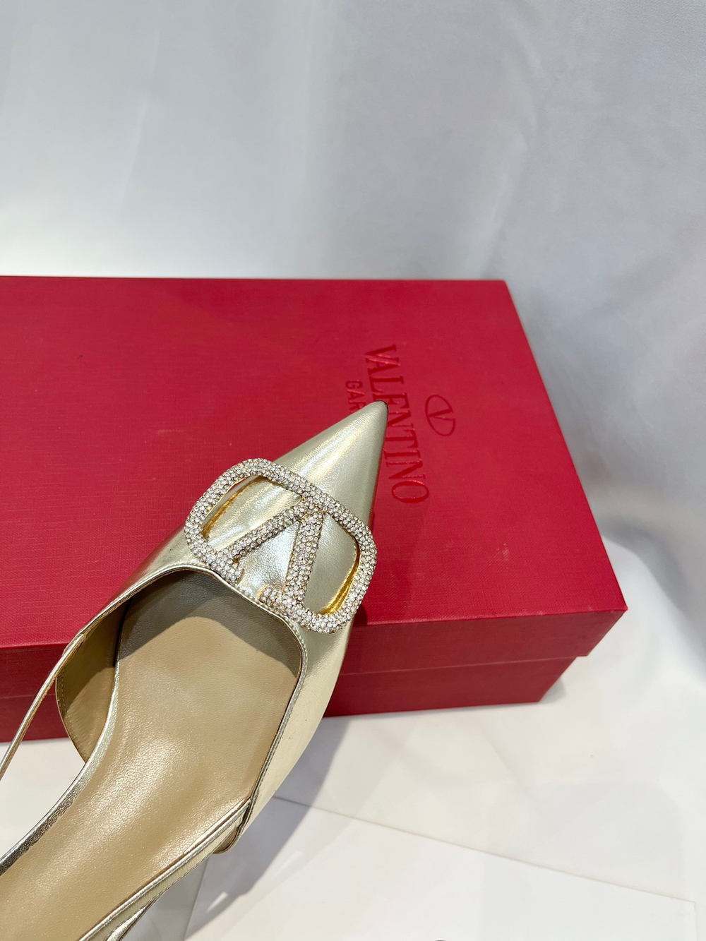 Valentino Vlogo Slingback Pump 4 cm