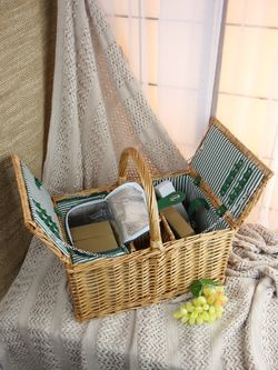 HOLYDAY BASKET Набор для пикника с термосумкой на 4 персоны